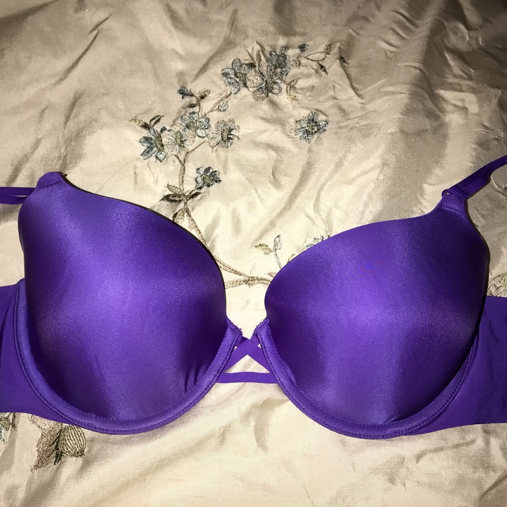 Victoria’s Secret Bra 34D